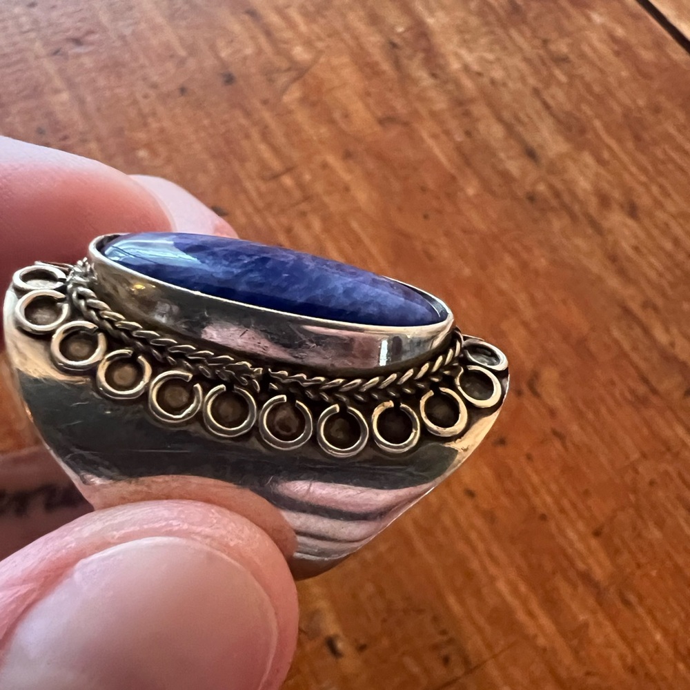 Sterling Silver Ring With large blue stone (broken band) - Picture 11 of 14